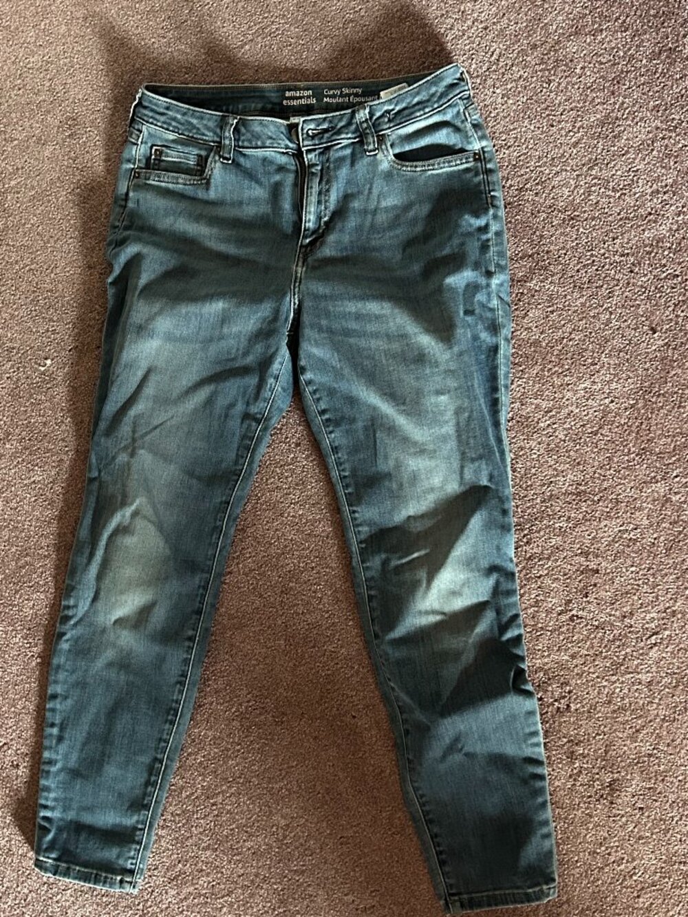 Medium Wash Women's Mid Rise Curvy Skinny Jeans Size 10 Short